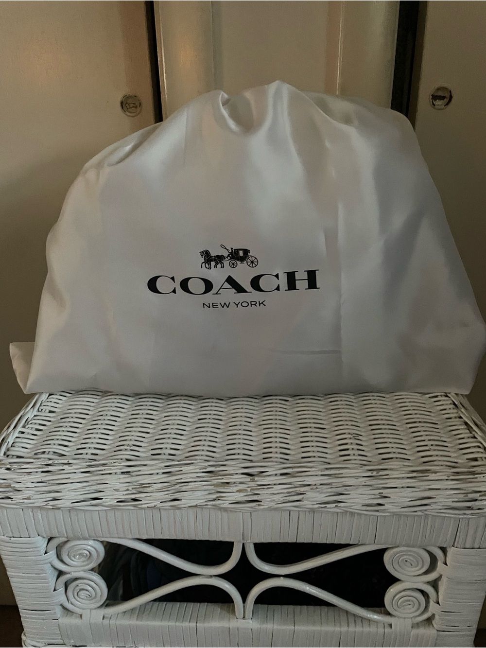 COACH REPURPOSED/LOVED PATCHWORK DENIM CARGO TOTE BAG 26!! - Picture 14 of 14